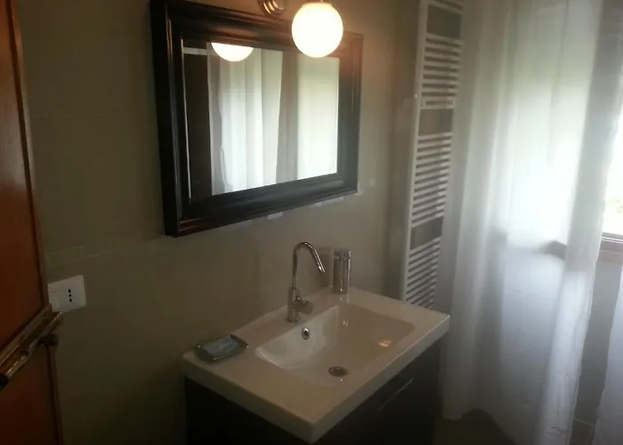 Bed & Breakfast A Due Passi Dal Centro For Rent